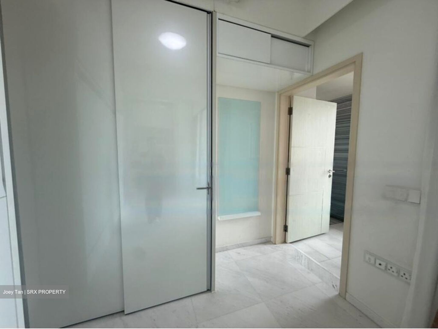 Lincoln Suites (D11), Condominium #446941961